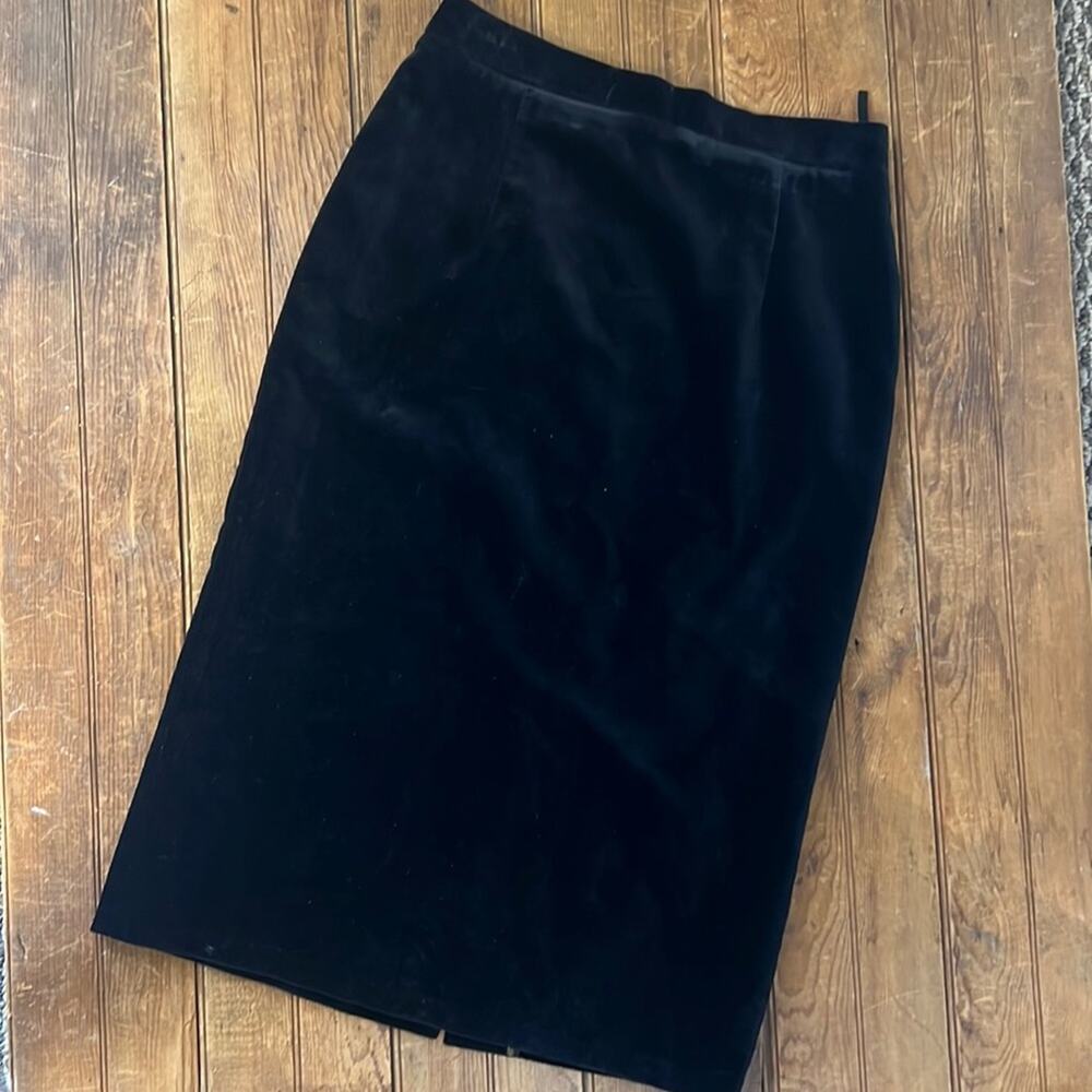Women's Vintage 80s Black velvet Neidiek midi pencil skirt size 11